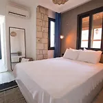 Mila Alacati Hotel *