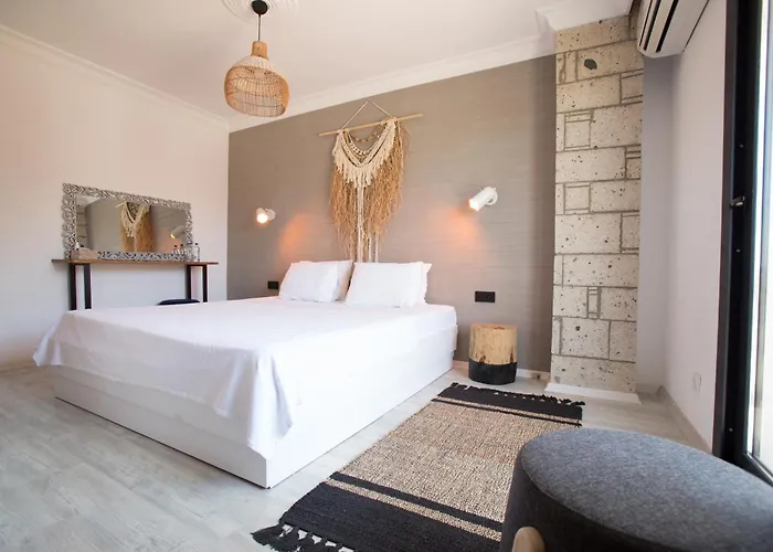 Mila Alacati Hotel *